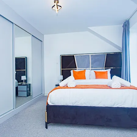 The Edge - Enjoy A Luxury Stay-3